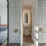 Apartment New! Design Old Town *